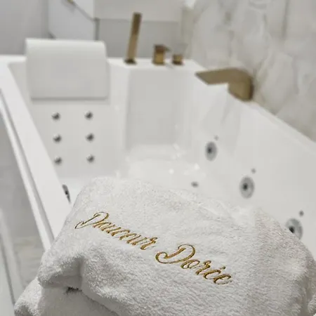 Douceur Doree Apartment